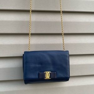 Ferragamo Chain Vara Bow Shoulder Bag